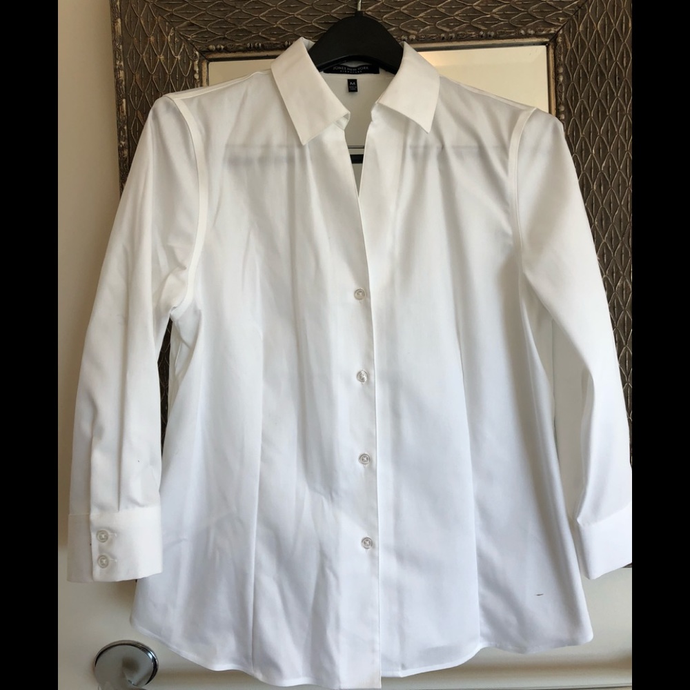New without tags- white button up blouse